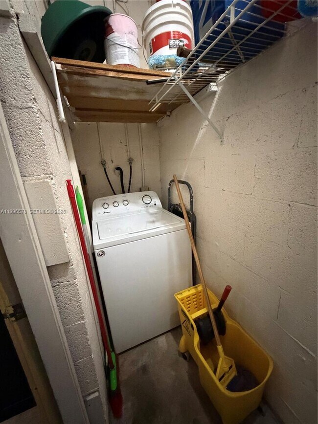 Building Photo - 15325 SW 106th Terrace