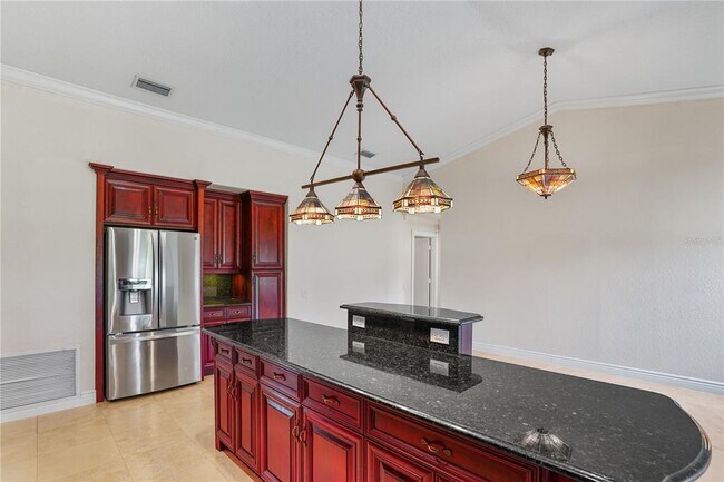Building Photo - 6766 Edgeworth Dr