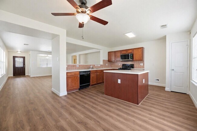 Building Photo - 18110 Jills Way Ln