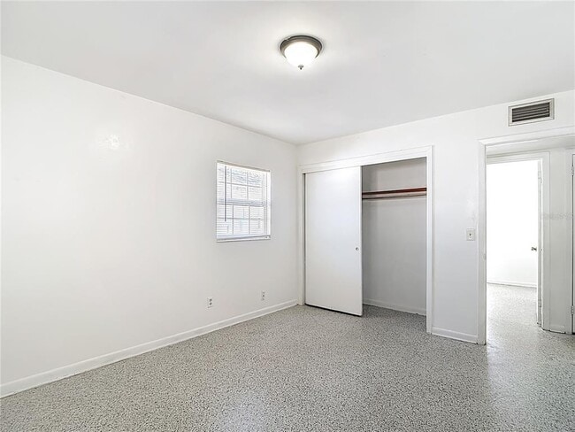 Building Photo - 7717 W Hiawatha St