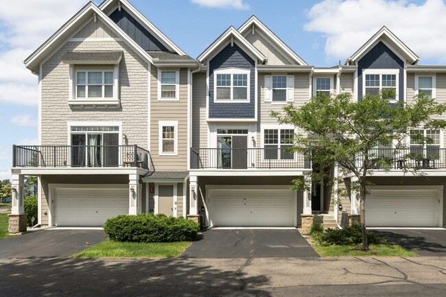 Building Photo - 15531 Eagle Shore Dr