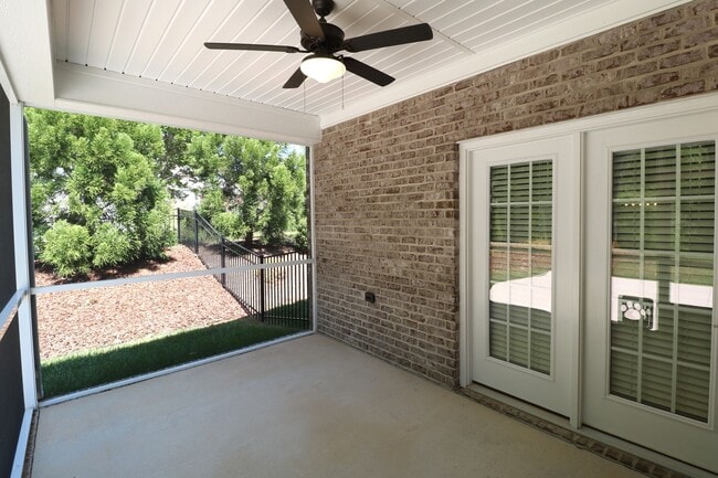 Building Photo - 772 Gibb St