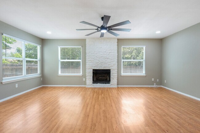 Building Photo - 9005 Curlew Dr