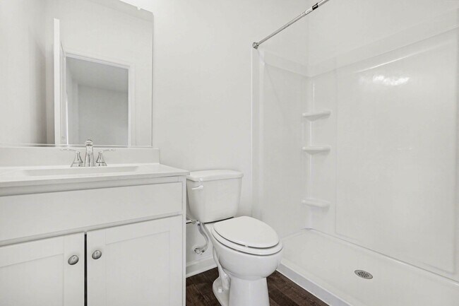 Building Photo - Built 2024 | Modern Townhome Near Fredericksburg – More Space, Better Value