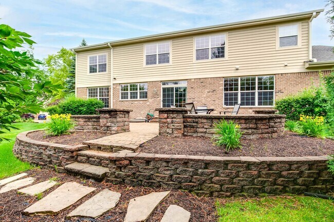 Building Photo - 312 Camargo Ct