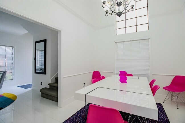 Building Photo - 1914 Hickory Lawn Dr