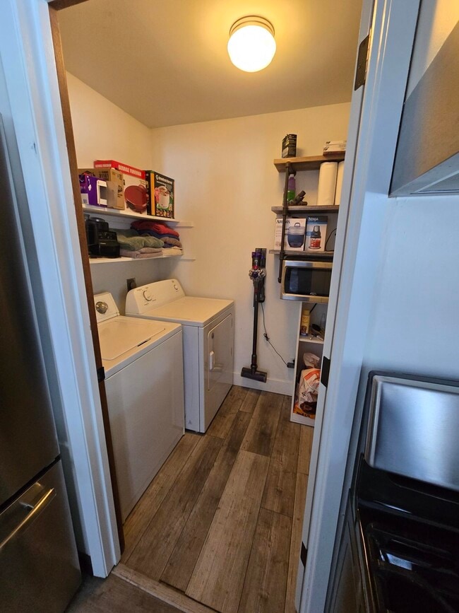 Building Photo - 2344 E Textile Rd