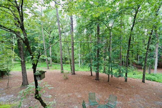 Building Photo - 25 Villagewood Cir