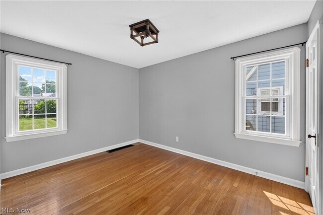 Building Photo - 19337 Telbir Ave
