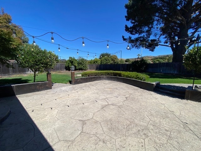 Building Photo - Beautiful Toro Park Home!
