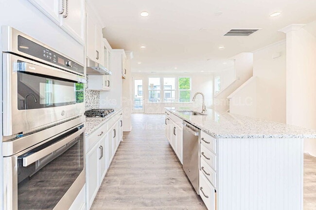 Building Photo - 12305 Landry Renee Pl