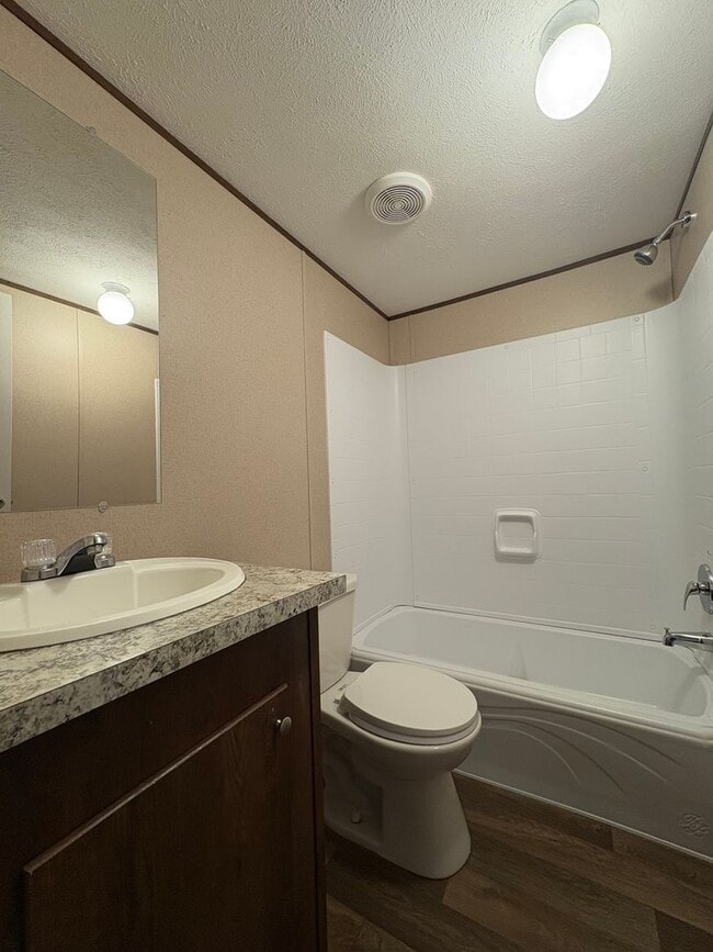 Building Photo - For Rent