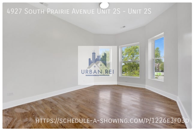 Building Photo - 4927 S Prairie Ave