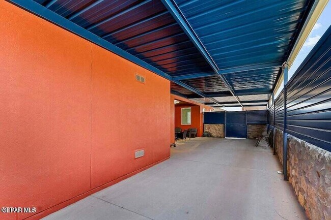 Building Photo - 14441 Eastbrook Dr