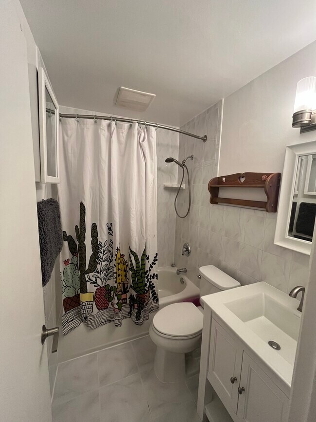 Building Photo - 1510 Ocean Shore Blvd