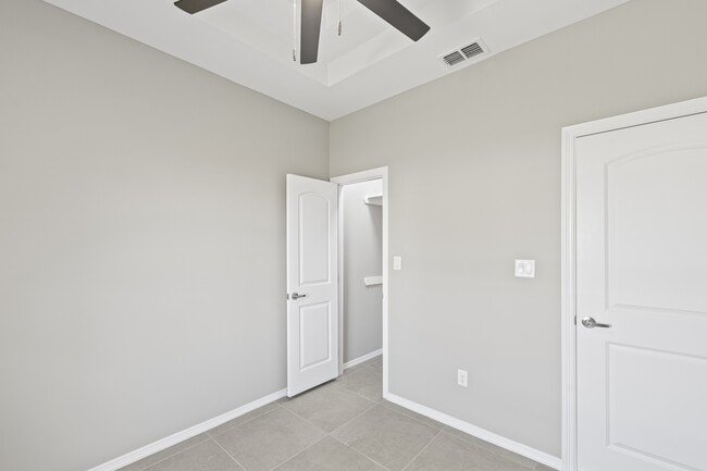 Building Photo - 12715 N 37th St