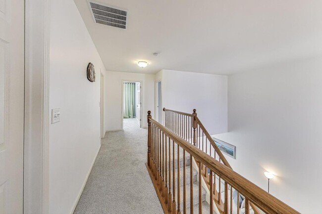 Building Photo - 474 S Jade Ln