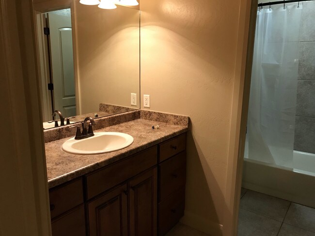 Building Photo - 333 N 4250 W