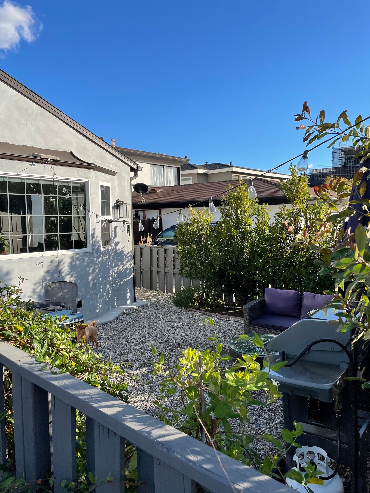 Building Photo - 9042 Carson St