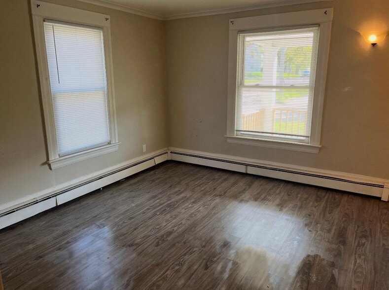 Building Photo - 800 2nd St