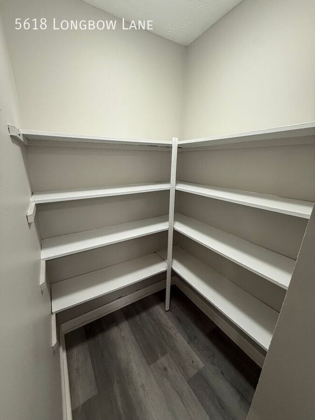 Building Photo - 5618 Longbow Ln