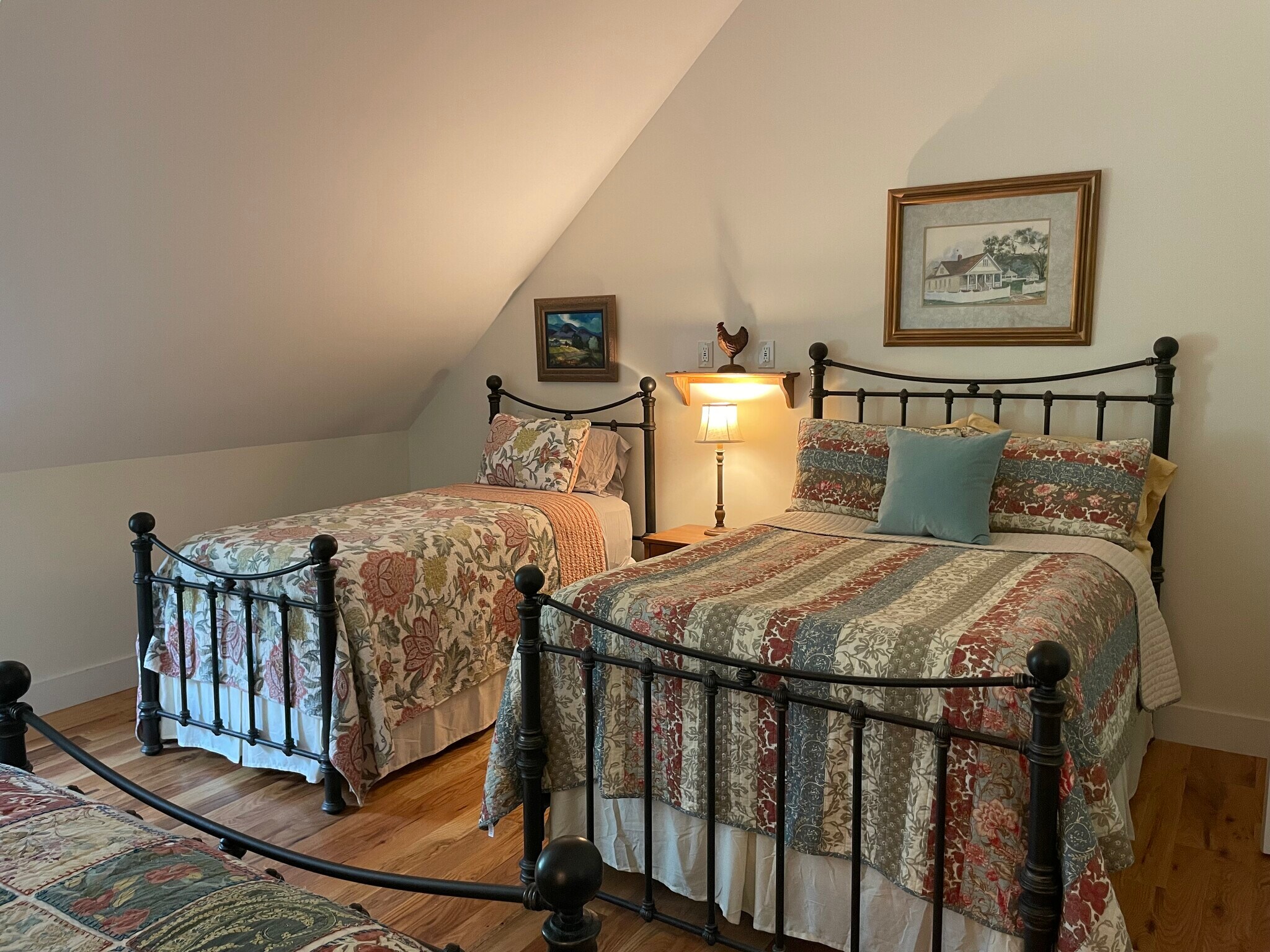 3rd bedroom with 2 Full and 1 Twin bed - 274 Little River Campground Rd
