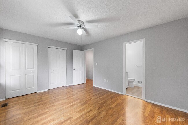 Building Photo - 39 Goodwin Dr