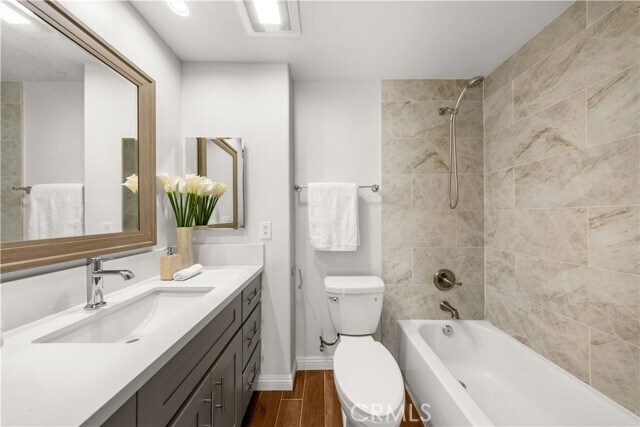 Building Photo - 335 S Sierra Madre Blvd