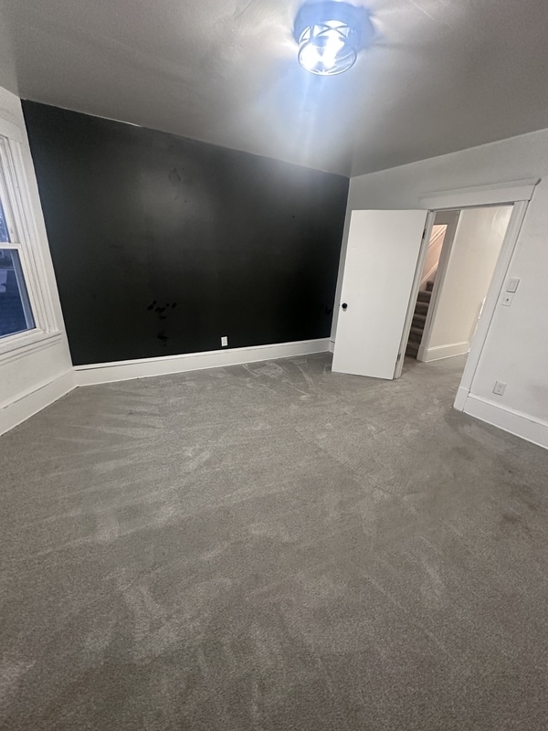 Building Photo - 9415 Edmunds Ave