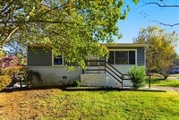 Building Photo - 900 Kingland Ave