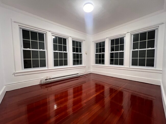 Building Photo - 8 Caton Terrace