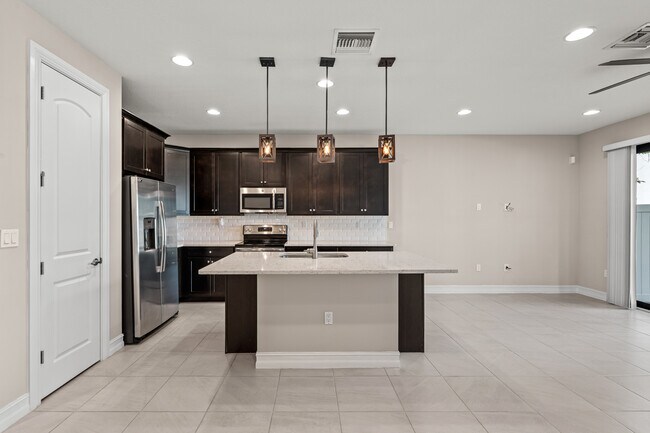 Building Photo - 10103 Akenside Dr