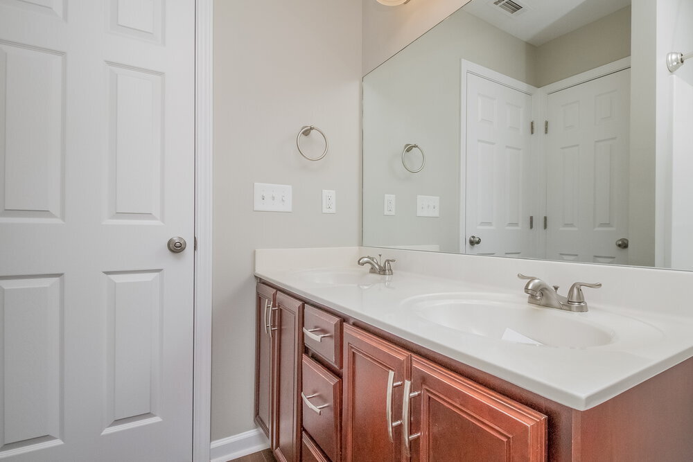 Building Photo - 406 Birdstone Dr