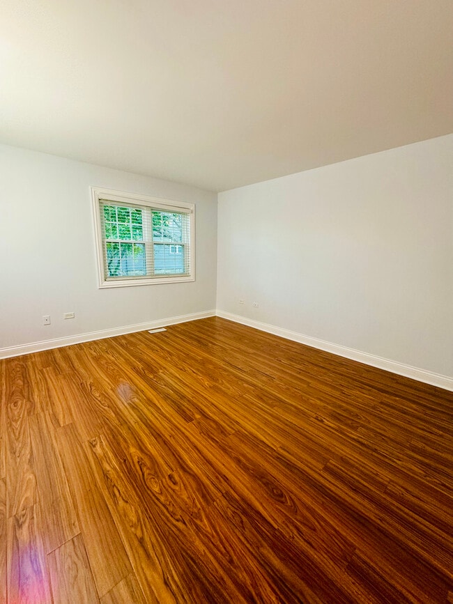 Building Photo - 35 Foxcroft Rd
