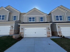 Building Photo - 226-C Alston Ridge Dr