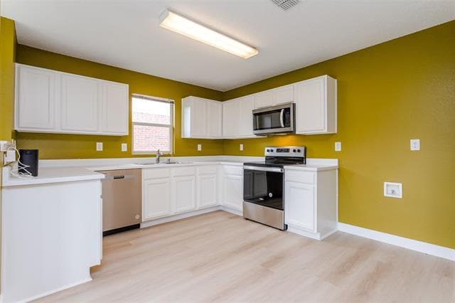 Building Photo - 1434 Foxwood Ln