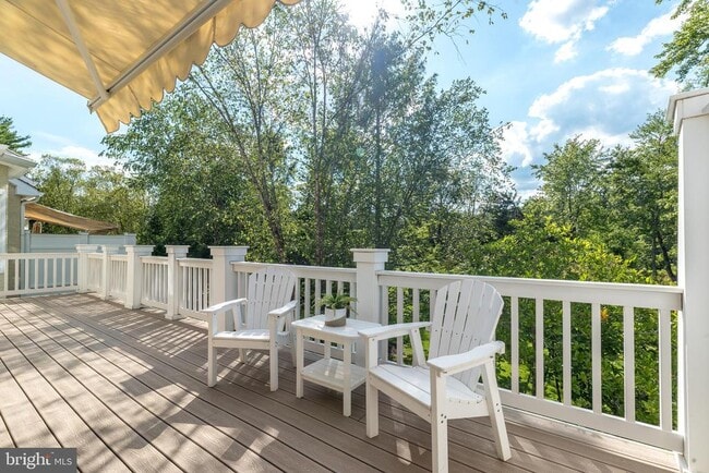 Building Photo - 5812 Hickory Hollow Ln
