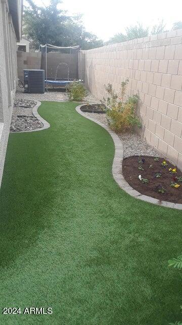 Building Photo - 2812 E Questa Dr