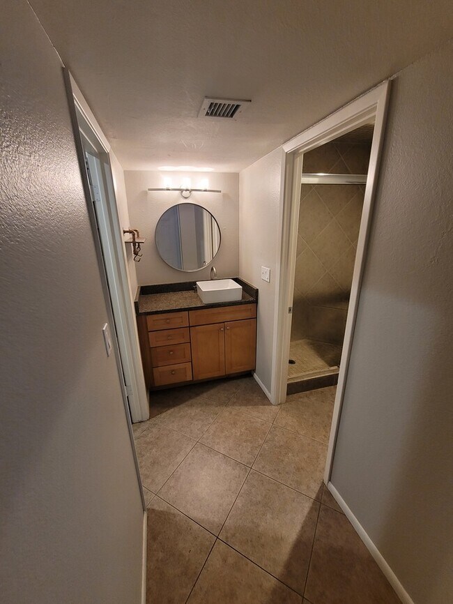 Building Photo - Great 3/2 patio home for rent in Scottsdale Park Villas/McCormick Ranch.