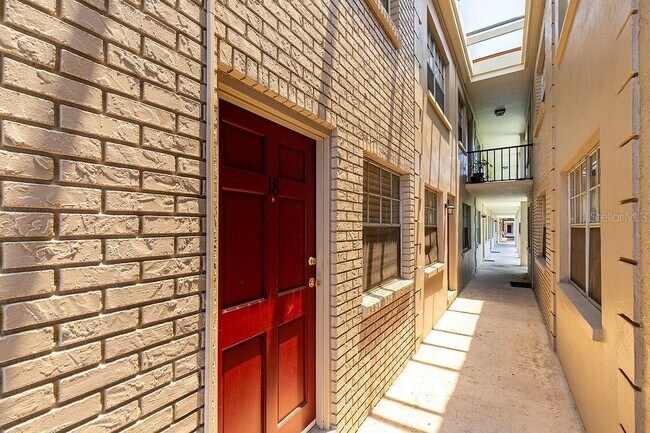 Building Photo - 2207 S Carolina Ave