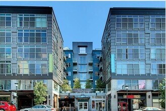 Building Photo - 1414 12th Ave