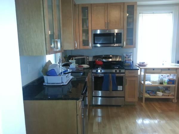 Building Photo - 3.0 bedroom in Somerville Massachusetts 02143