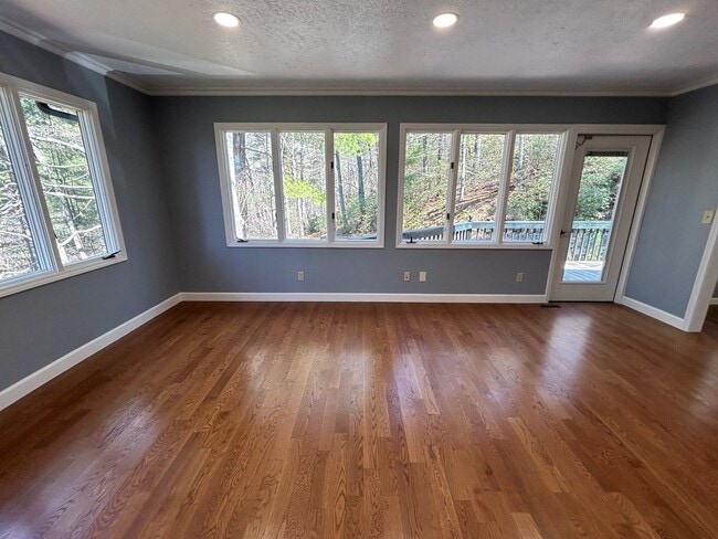 Building Photo - Central AVL - Large Custom Built Home with...