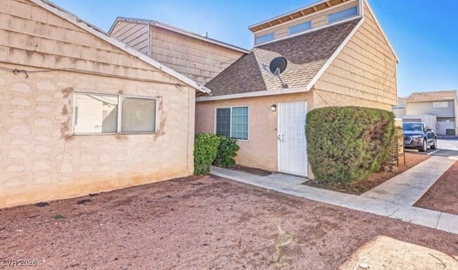 Building Photo - 5128 Garden Ln