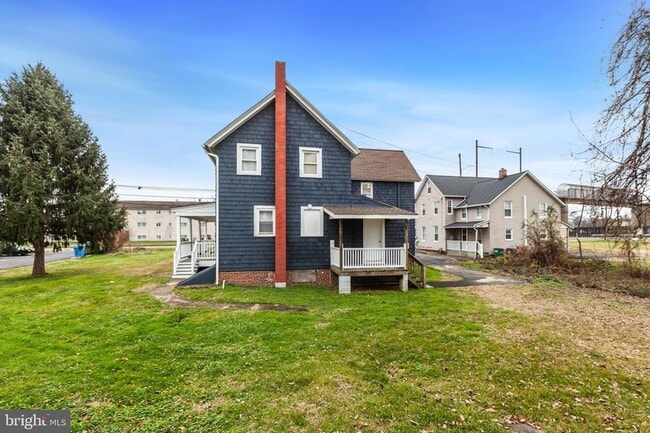 Building Photo - 27 E Bel Air Ave