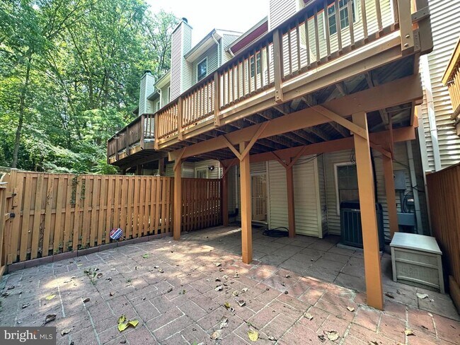 Building Photo - 6025 Crocus Ct