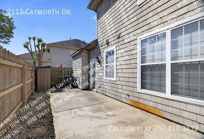 Building Photo - 2112 Catworth Dr