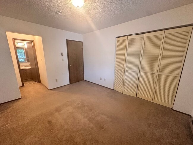Building Photo - Olympic Vue Apartments