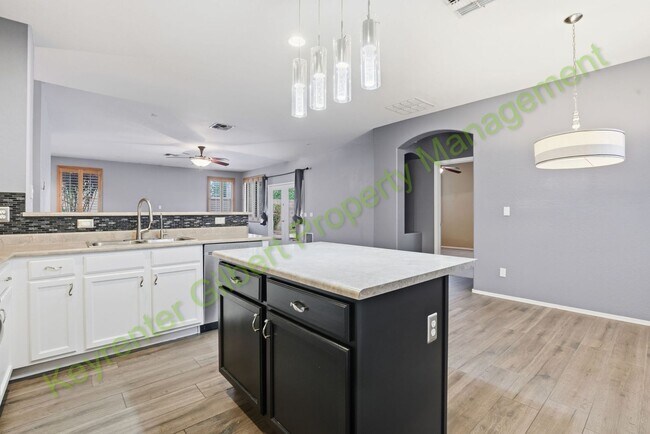 Building Photo - Enjoy Arizona Living in This Gilbert Home with Private Pool