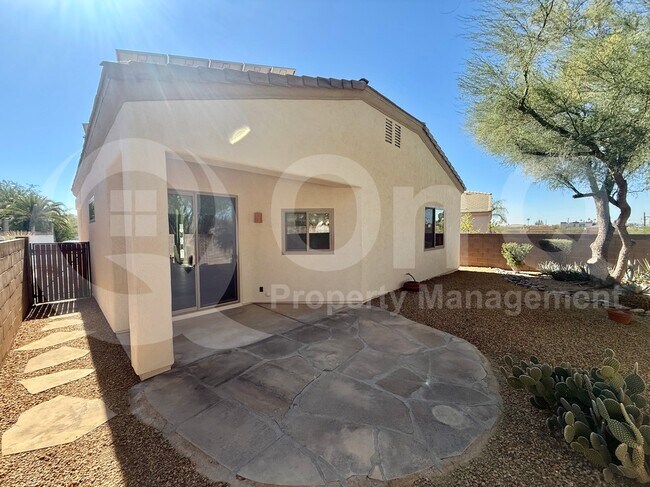 Building Photo - 137 E Calle Zavala